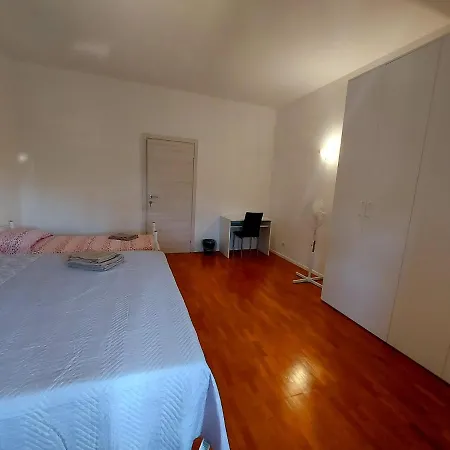 Bed & Breakfast La Dulce Stanza Genoa
